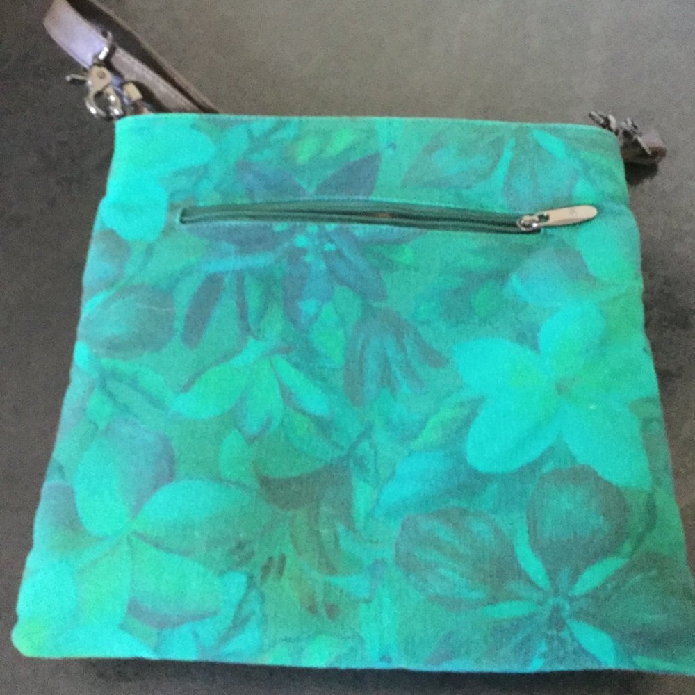 Purse - Picture 4 of 4